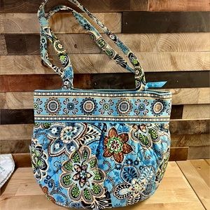 Vera Bradley Glenna, EUC. See photos for condition.